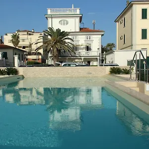 Piani Aparthotel
