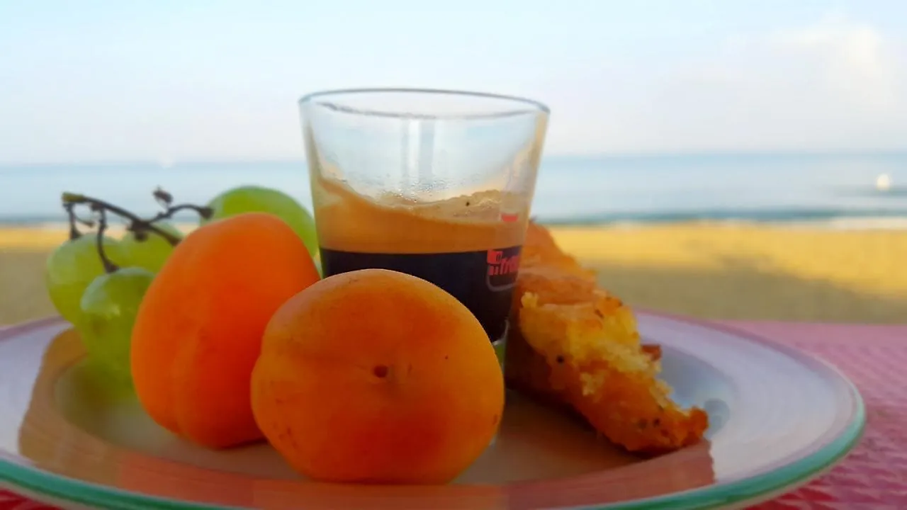 Hotel Villa Tramonto Direttamente Sul Mare San Vincenzo 3*,  Italy