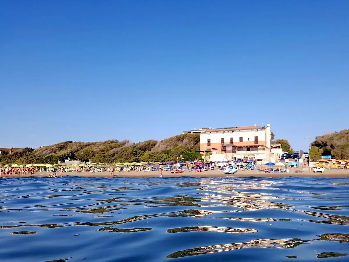 Hotel Villa Tramonto Direttamente Sul Mare San Vincenzo 3*,