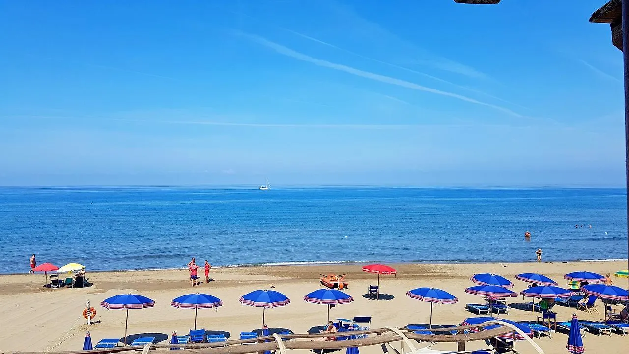 Hotel Villa Tramonto Direttamente Sul Mare San Vincenzo Italy